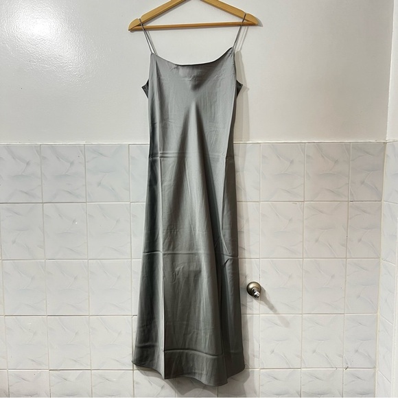 J. Crew 2 Gray Silver Satin 90s Quiet Luxury Minimalist Fairy Midi Slip Dress - Picture 3 of 11